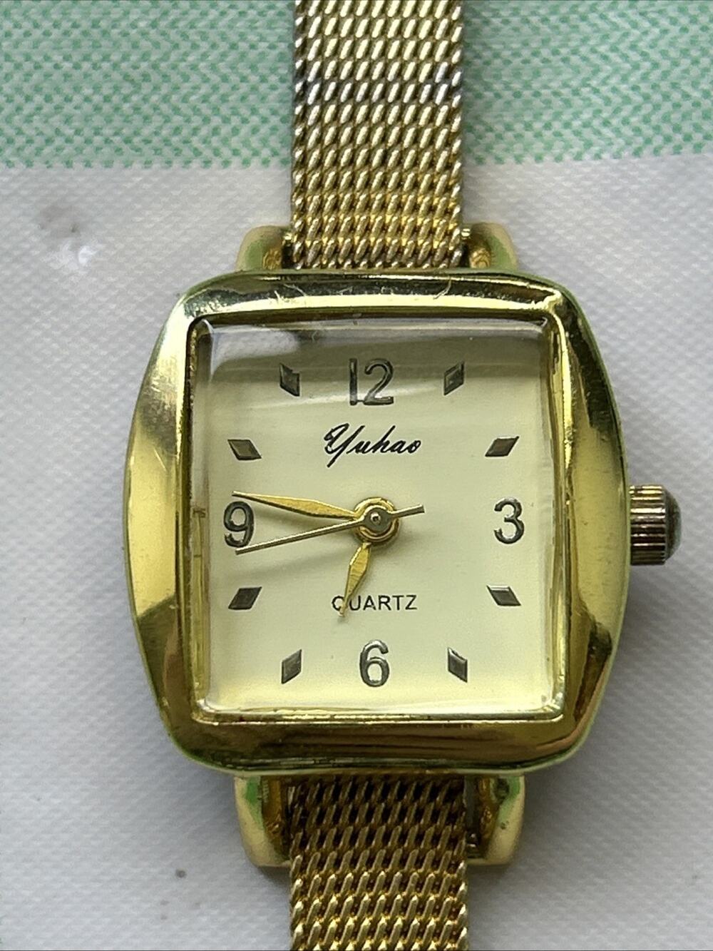 Yuhao Gold Tone Women’s Quartz Watch